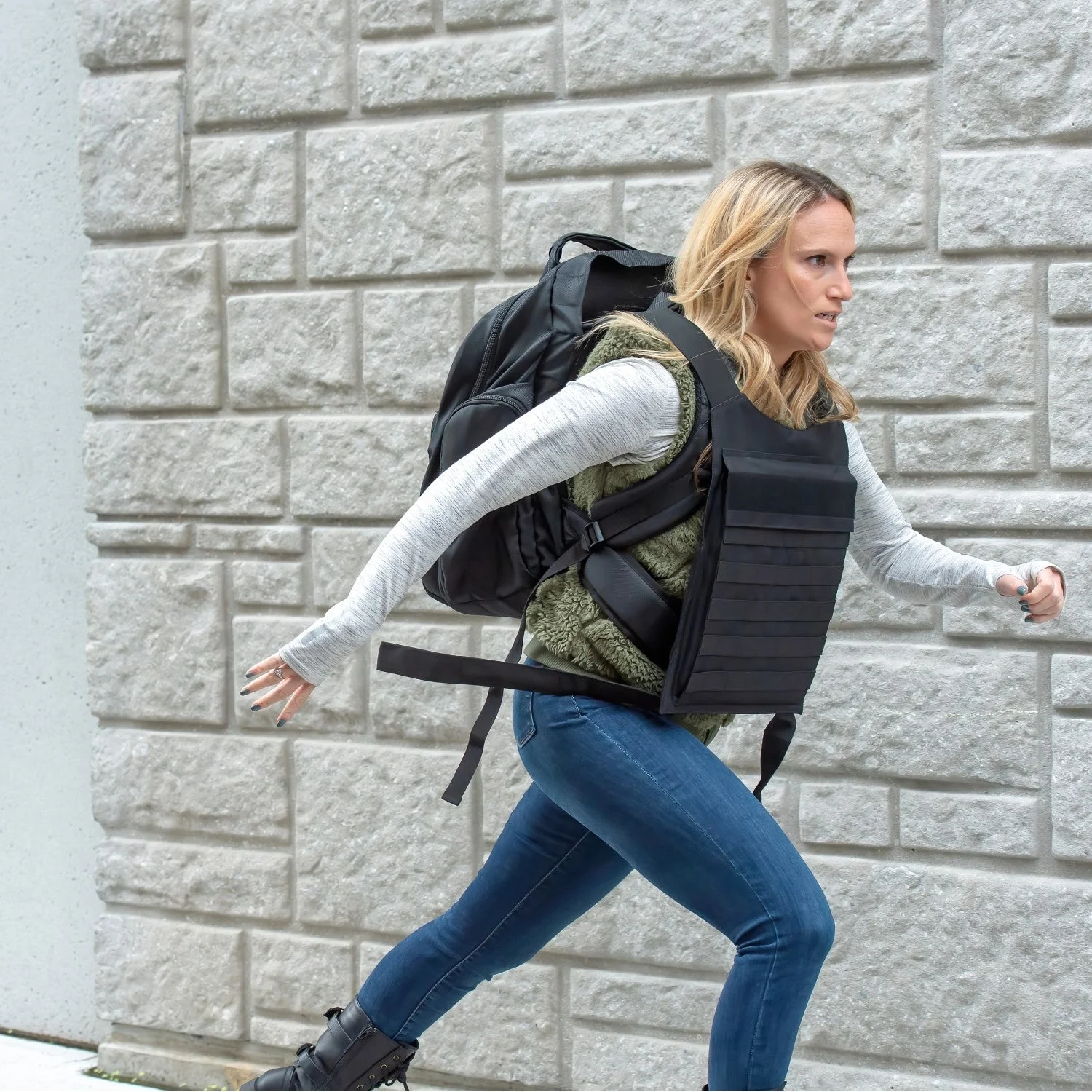 Bodyguard Switchblade Level III Bulletproof Backpack & Vest - Image 3